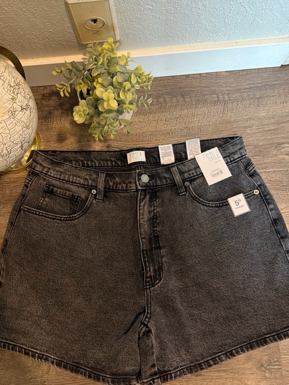 Time and Tru Black High-Rise Denim Shorts